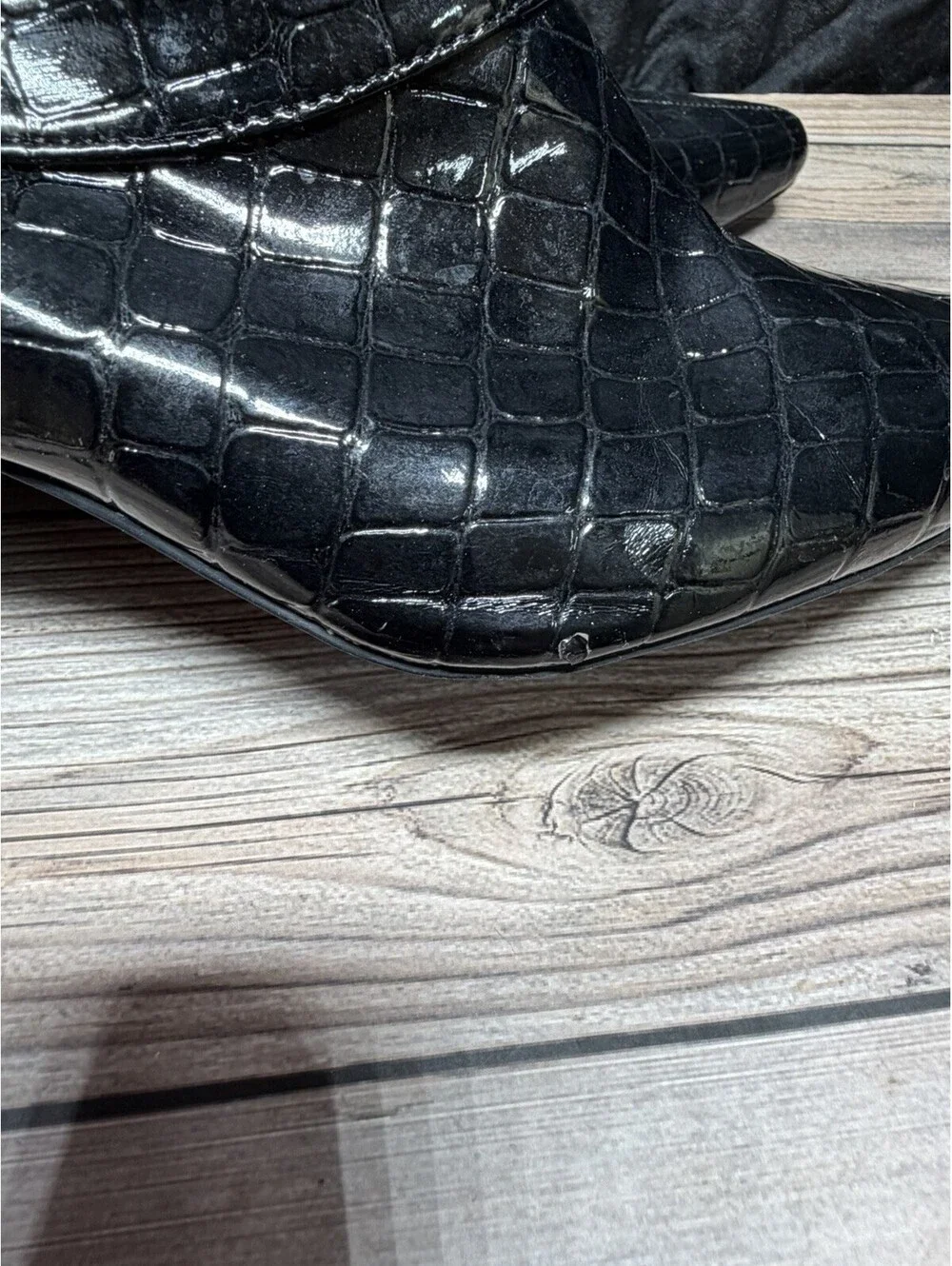 Kelly & Katie Paten Leather￼ Faux Alligator Booties Size 8